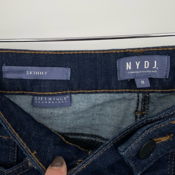 NYJD Women's Mid Rise Sculpting Medium Wash Classic Skinny Ankle Jeans Size 8 - Picture 5 of 11